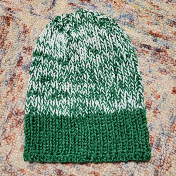 Hand Crafted unisex rib knit winter beanie hat size Adult medium to large - Picture 1 of 7